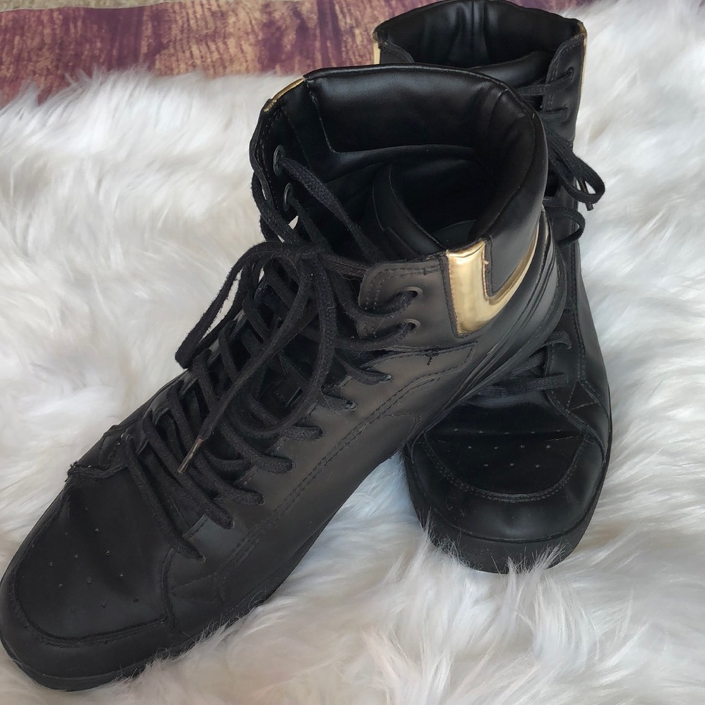 Zara Man- Black and Gold High-Top Sneakers EU 43